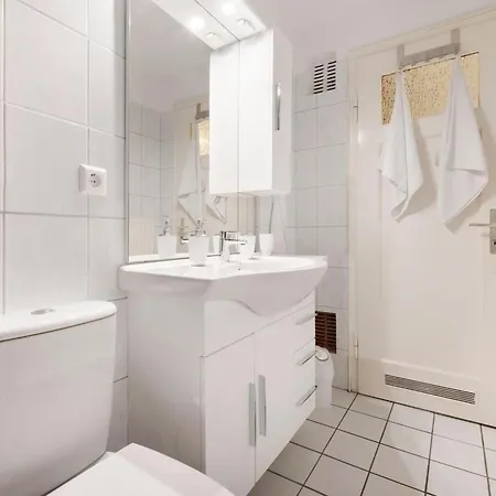 Naehe A1 Und Mercedes By Interhome