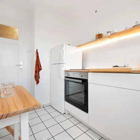 Naehe A1 Und Mercedes By Interhome Bremen