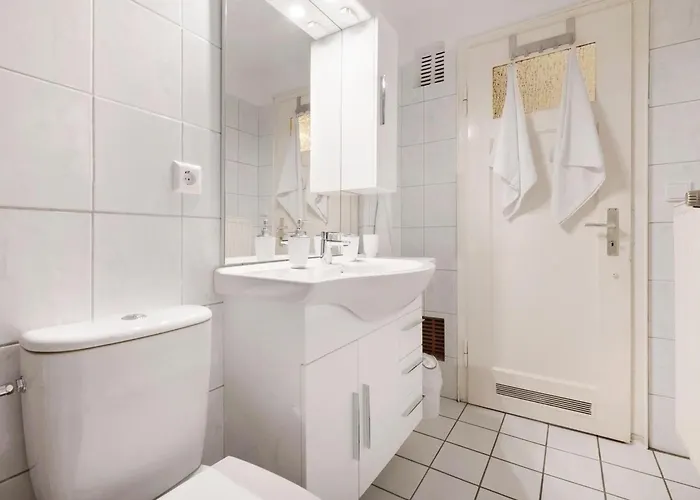 Naehe A1 Und Mercedes By Interhome