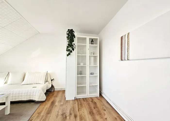 Naehe A1 Und Mercedes By Interhome *